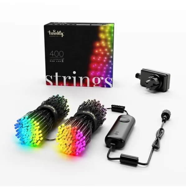 Twinkly Strings - 400 diod RGB sterowanych aplikacją. 32 metry. Czarny kabel.